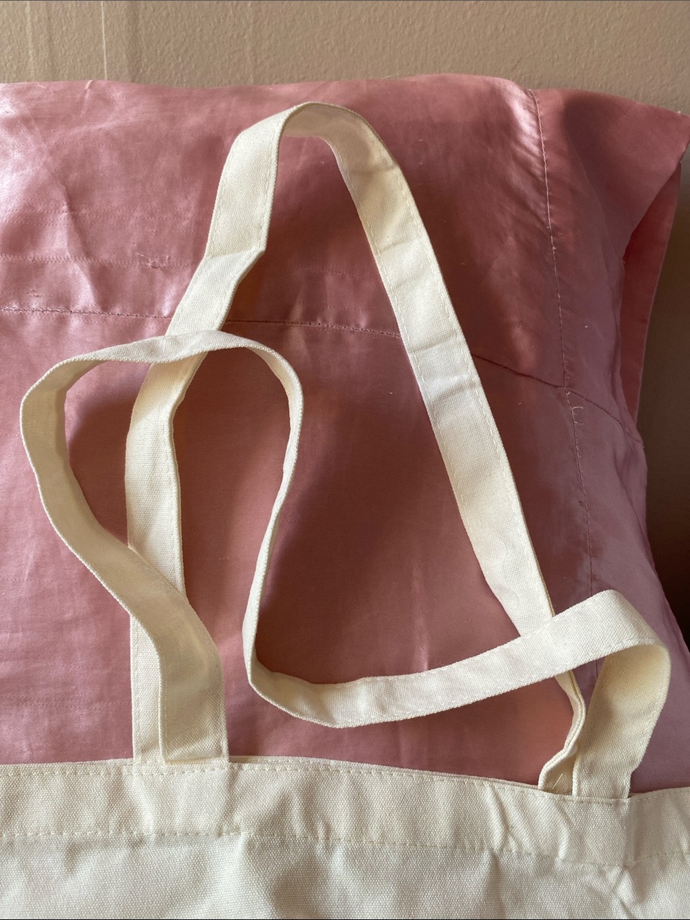 Target Cream Tote - Picture 3 of 3